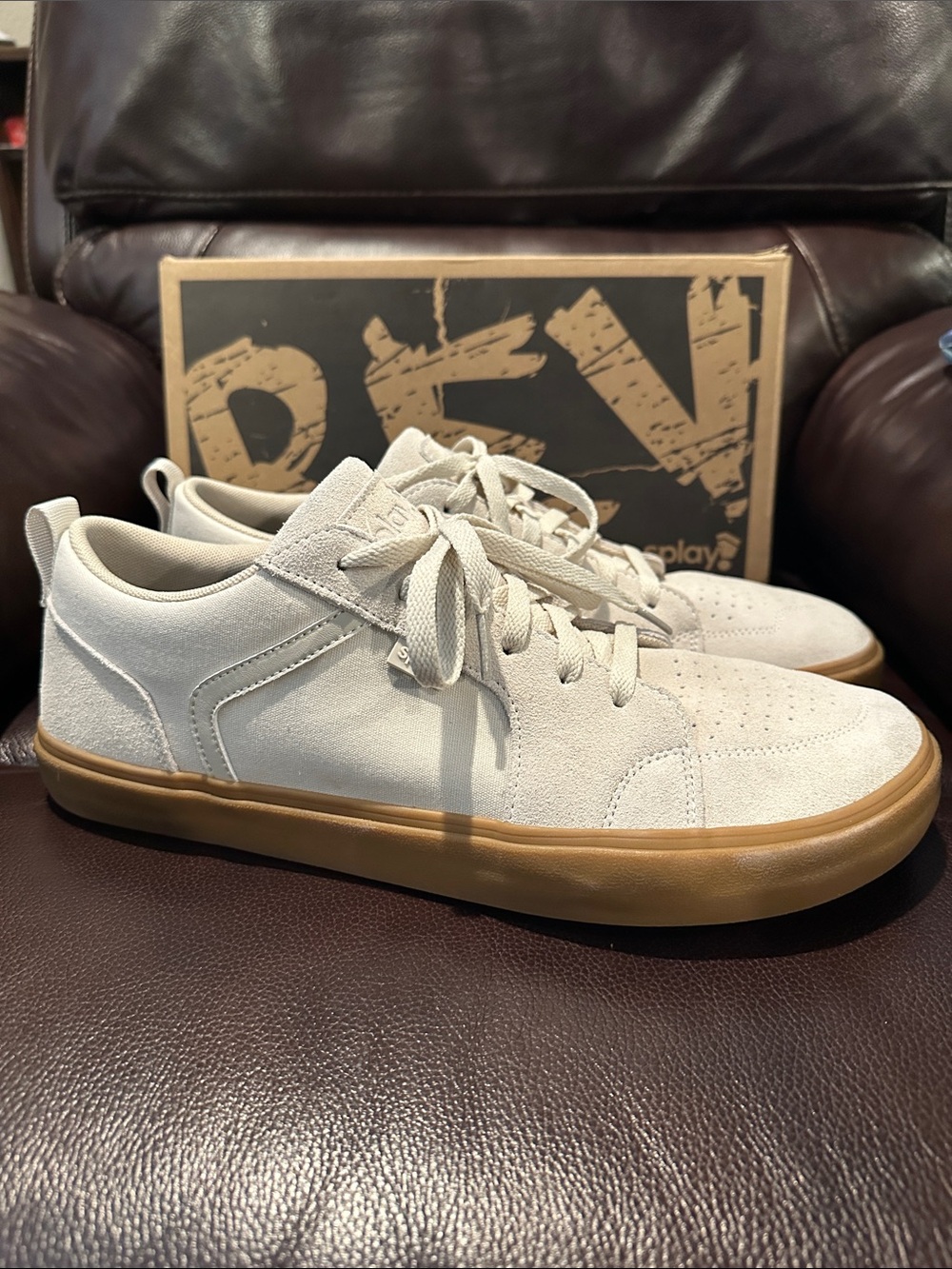 Splay RevLTS Low-Top Suede Sneakers - Cream with Gum Sole like new - Picture 2 of 9